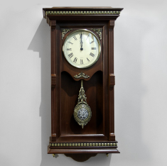 Часы настенные классические с маятником Сенат